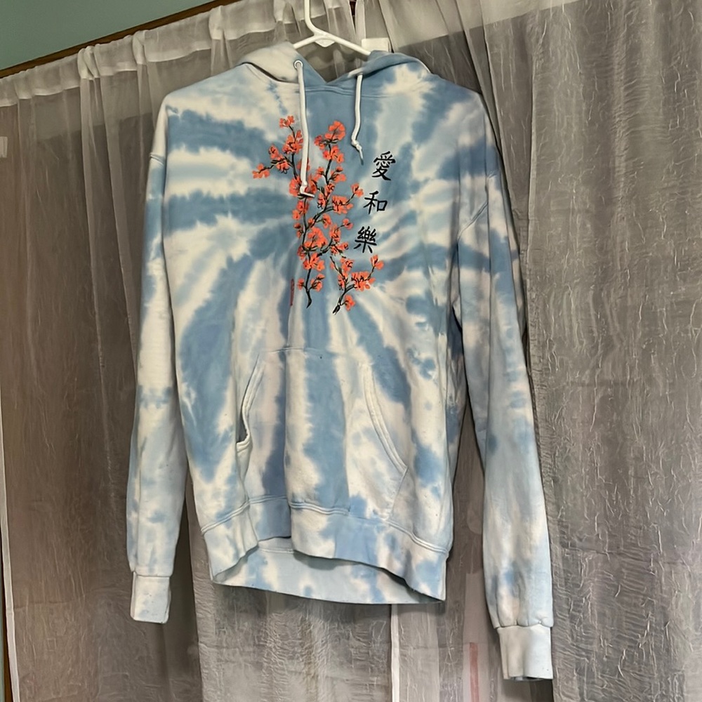 Artist Union Clothing Co. blue & white tie-dye